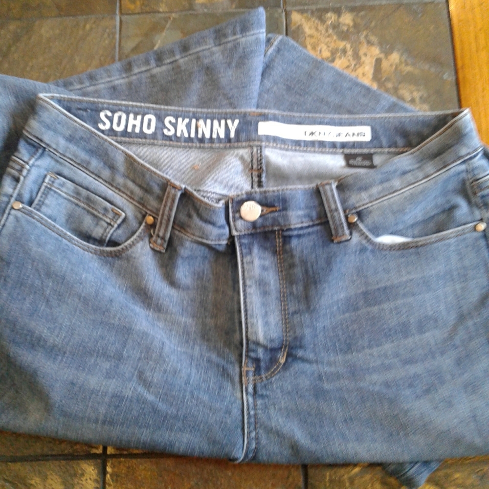 DKNY JEANS